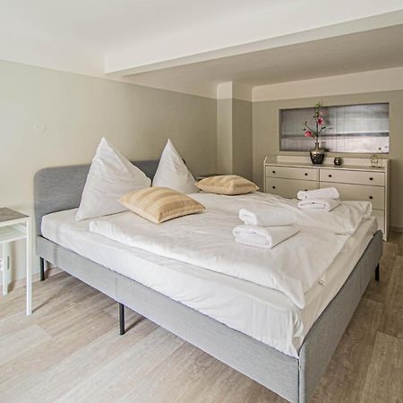 Sightseeing Apartment By Ruterra Praha Bagian luar foto